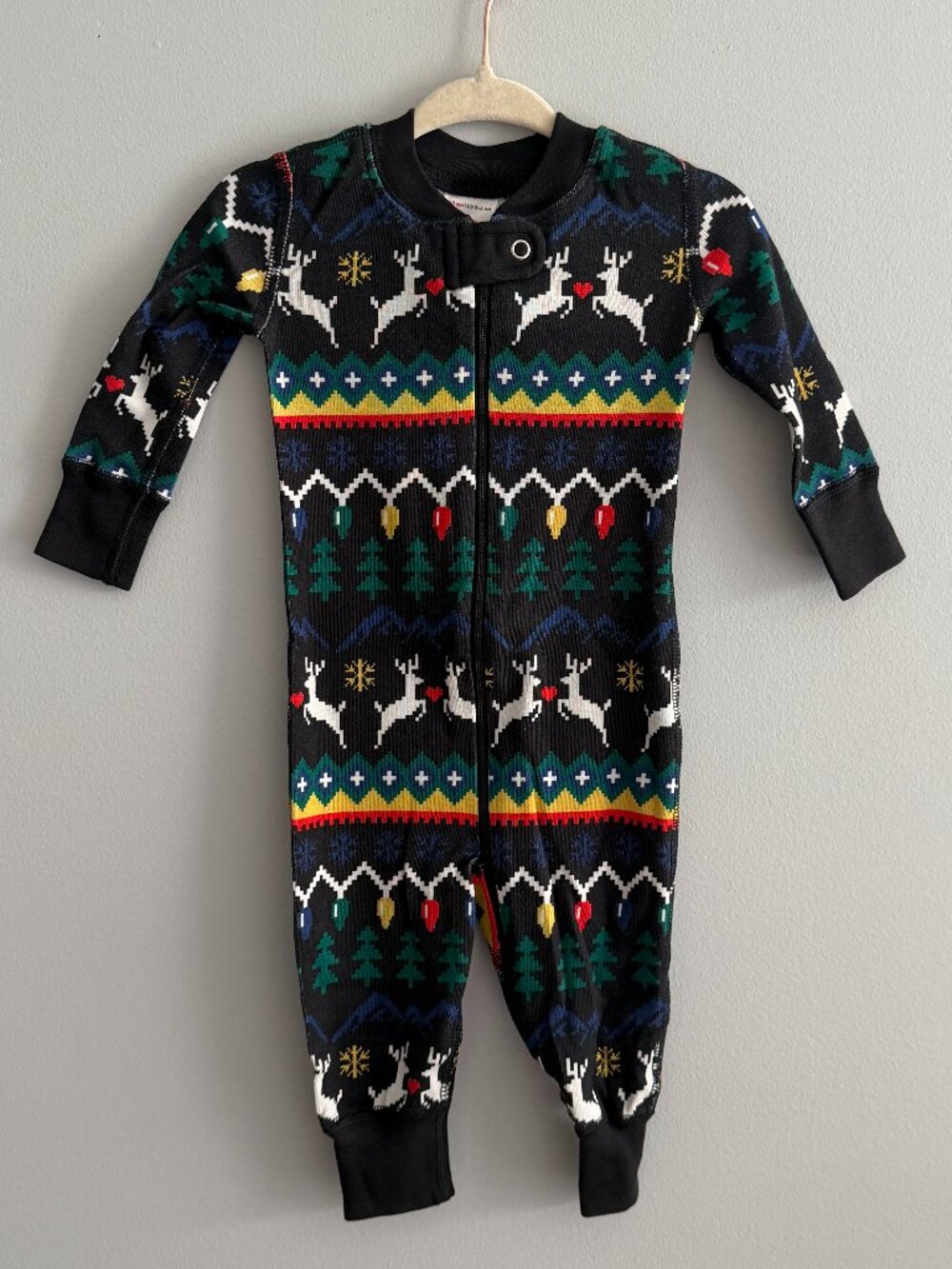 Hanna Andersson Baby Holiday Zip Sleeper in Very Merry 3-6M